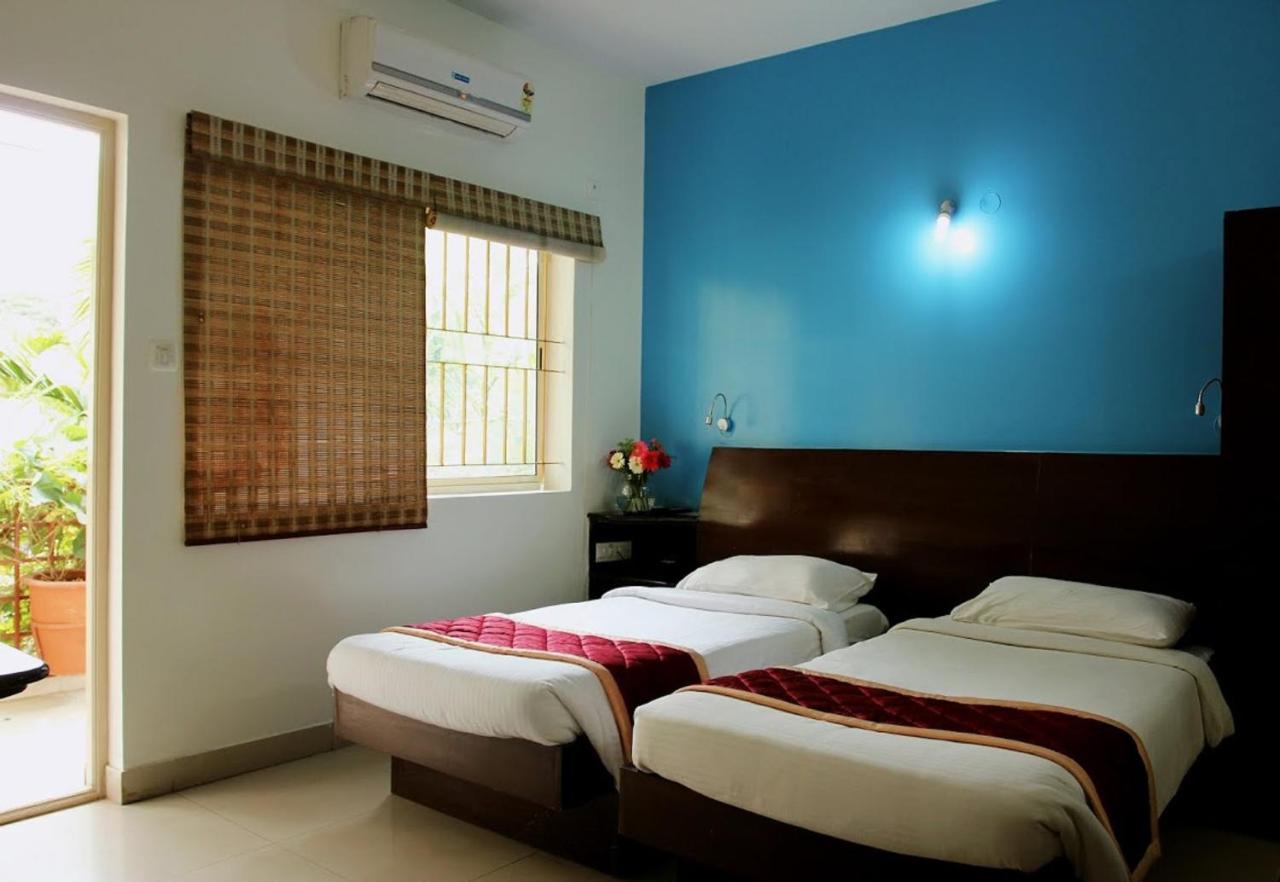 The Green Path Eco Hotel バンガロール エクステリア 写真