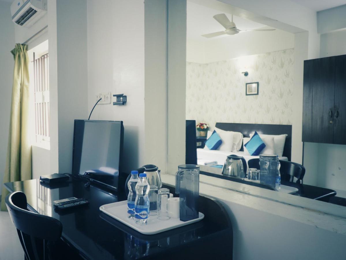The Green Path Eco Hotel バンガロール エクステリア 写真