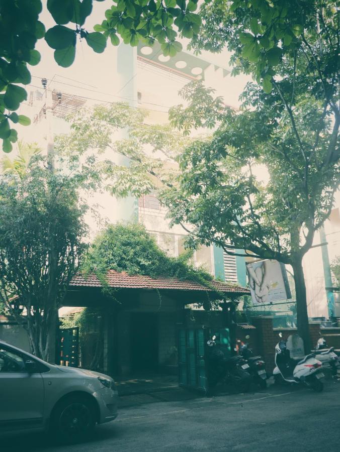 The Green Path Eco Hotel バンガロール エクステリア 写真