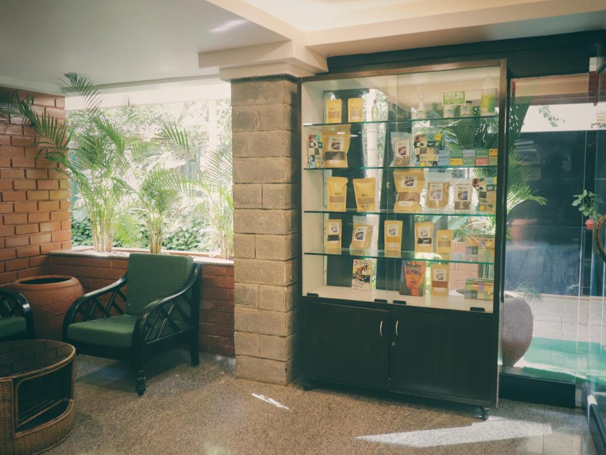 The Green Path Eco Hotel バンガロール エクステリア 写真