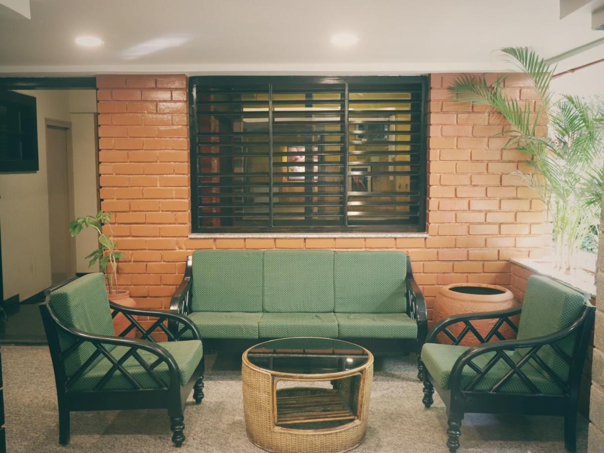 The Green Path Eco Hotel バンガロール エクステリア 写真
