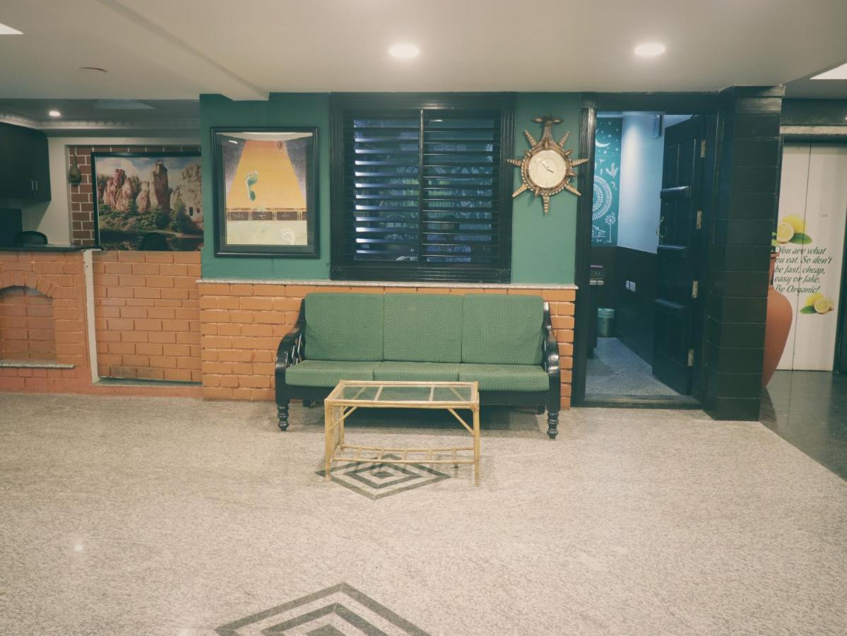 The Green Path Eco Hotel バンガロール エクステリア 写真