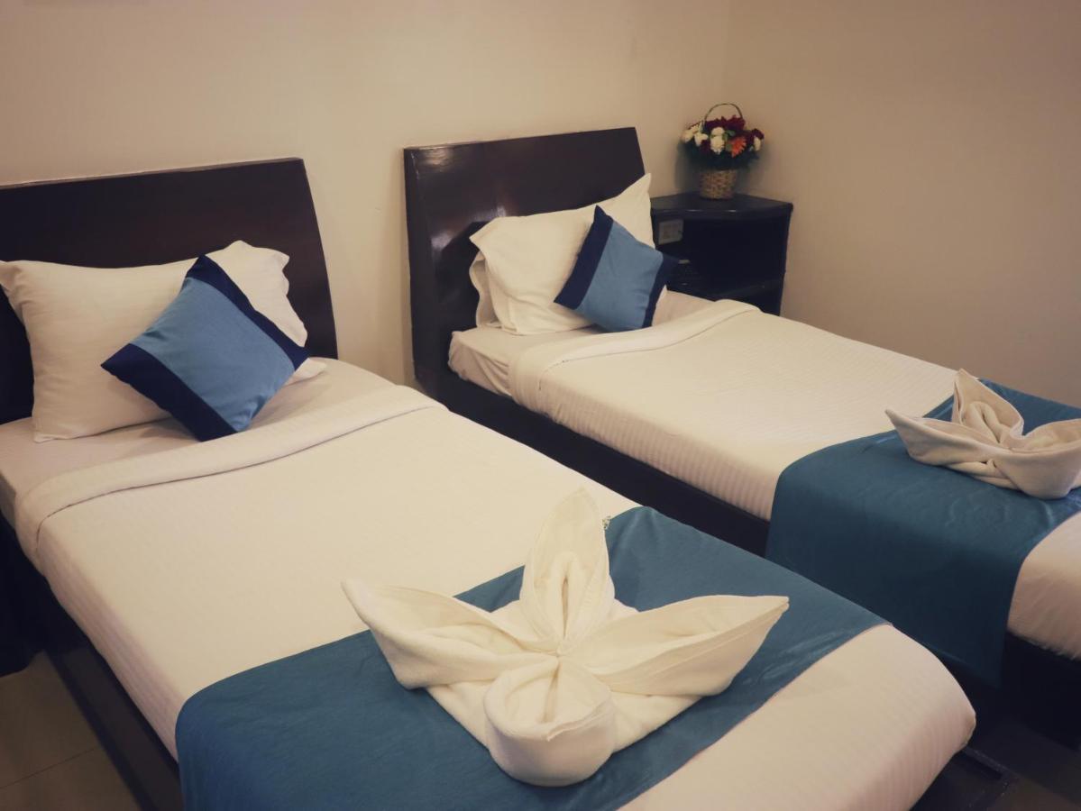 The Green Path Eco Hotel バンガロール エクステリア 写真